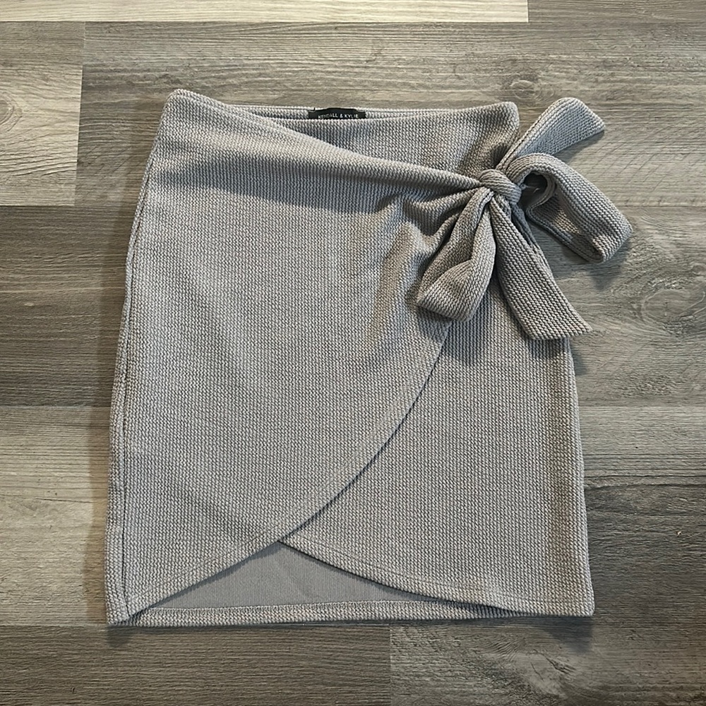 Kendall & Kylie Gray Knitted Skirt